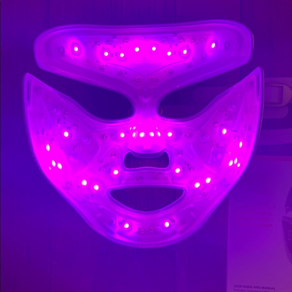 Dr. Dennis Gross Spectralite LED Face Mask - Picture 3 of 5